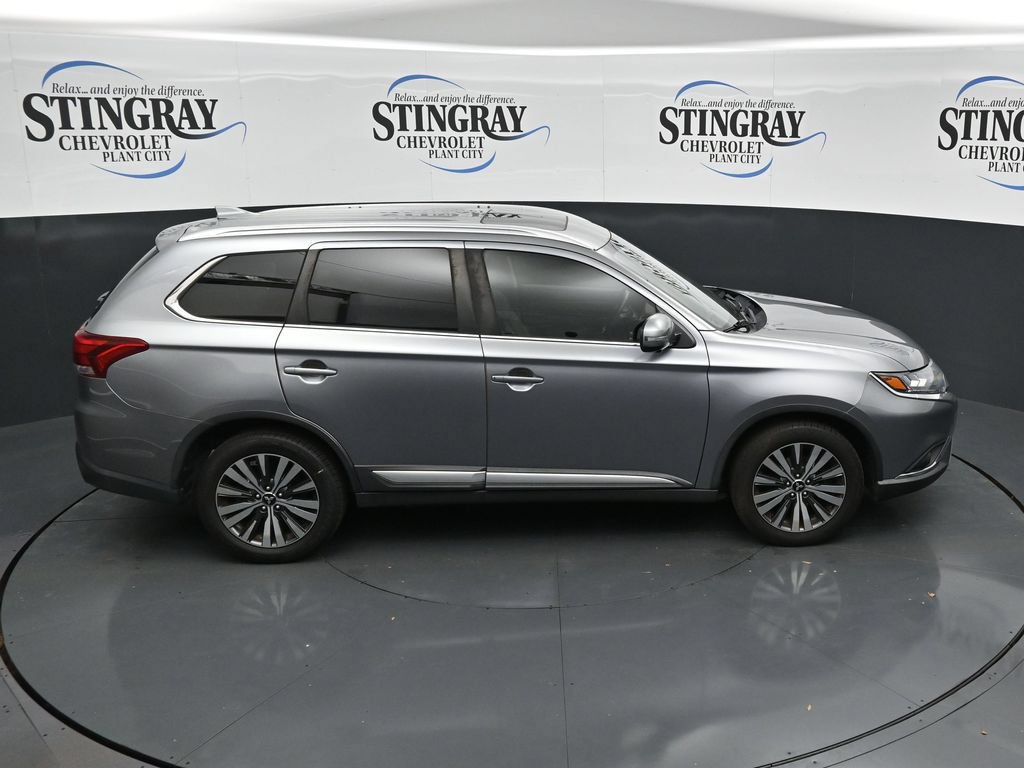 Used 2020 Mitsubishi Outlander SEL AWD/4WD image 25