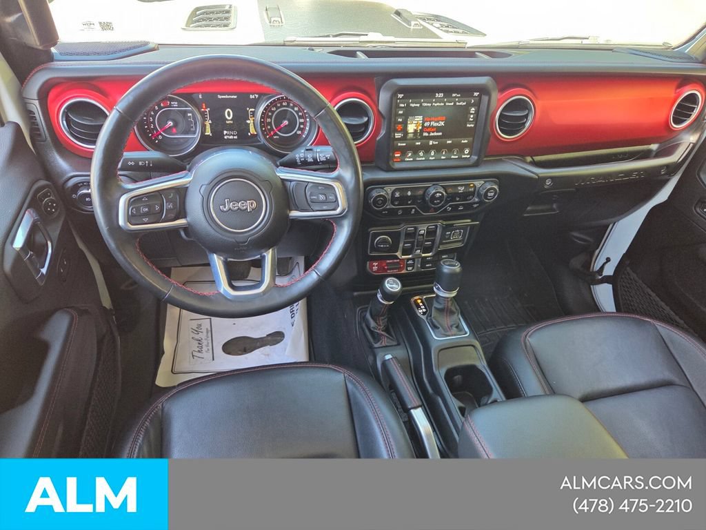 Used 2022 Jeep Wrangler Unlimited Rubicon w/ Cold Weather Group AWD/4WD image 11