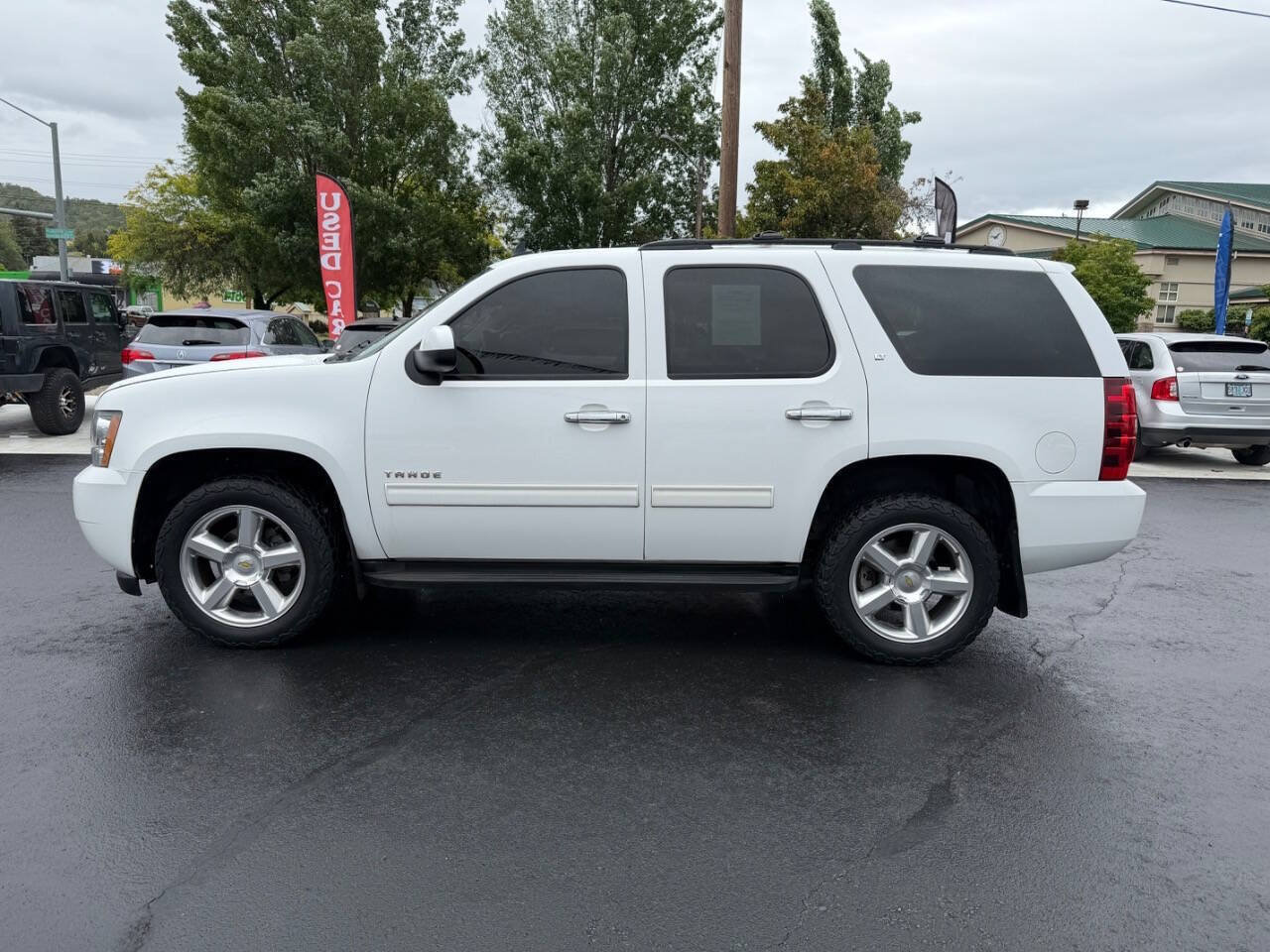 Used 2013 Chevrolet Tahoe LT w/ Luxury Package AWD/4WD image 5