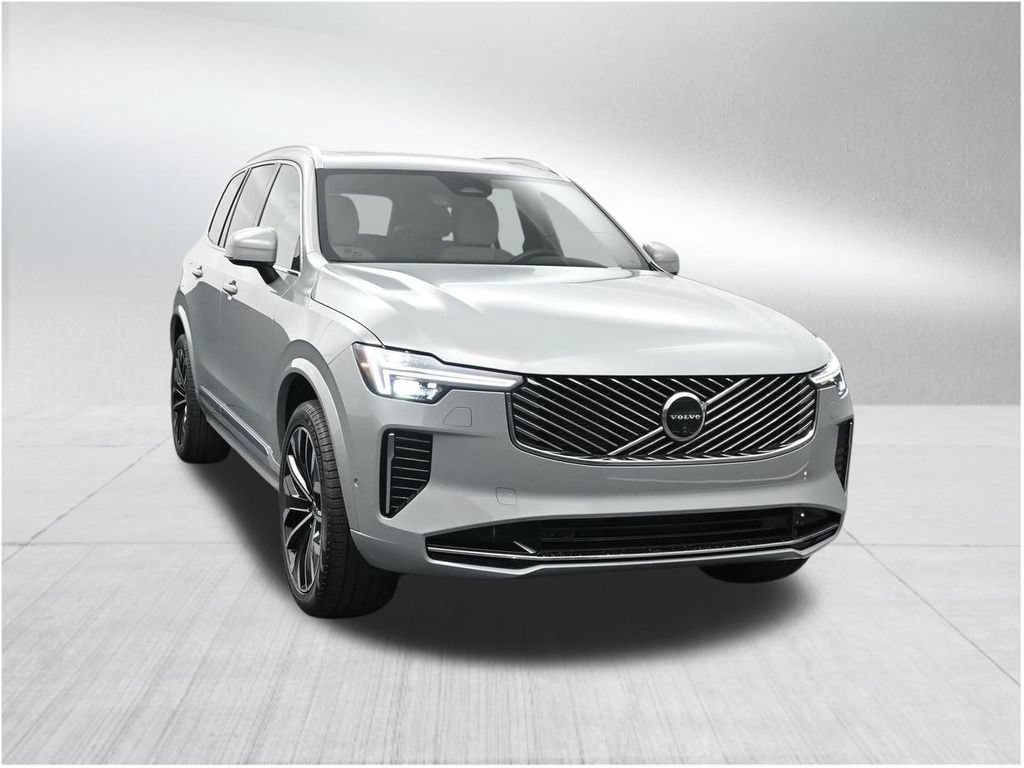 New 2026 Volvo XC90 B6 Plus w/ Protection Package Premier AWD/4WD image 7