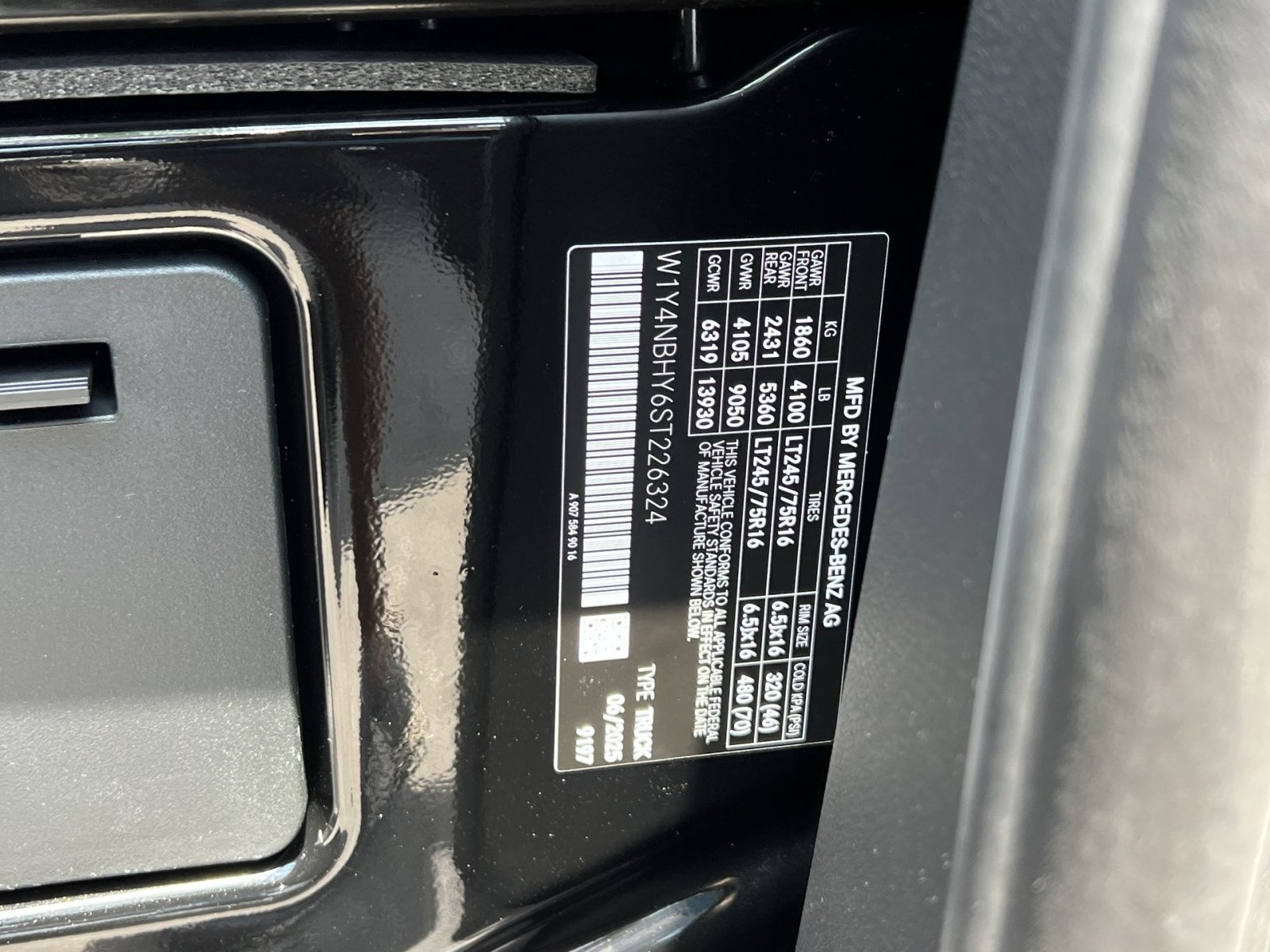 New 2025 Mercedes-Benz Sprinter 2500 image 35