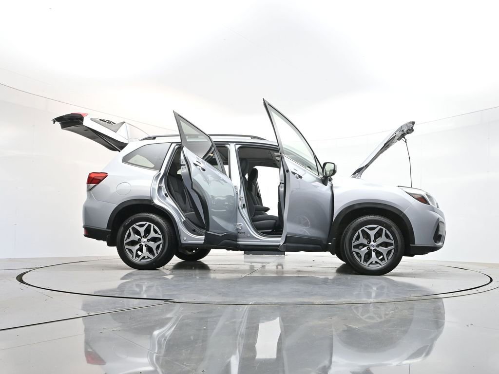 Used 2020 Subaru Forester Premium AWD/4WD image 46