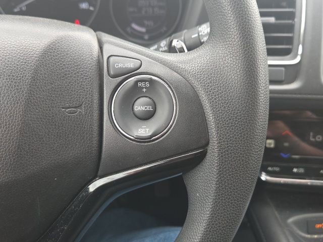 Used 2018 Honda HR-V EX image 36