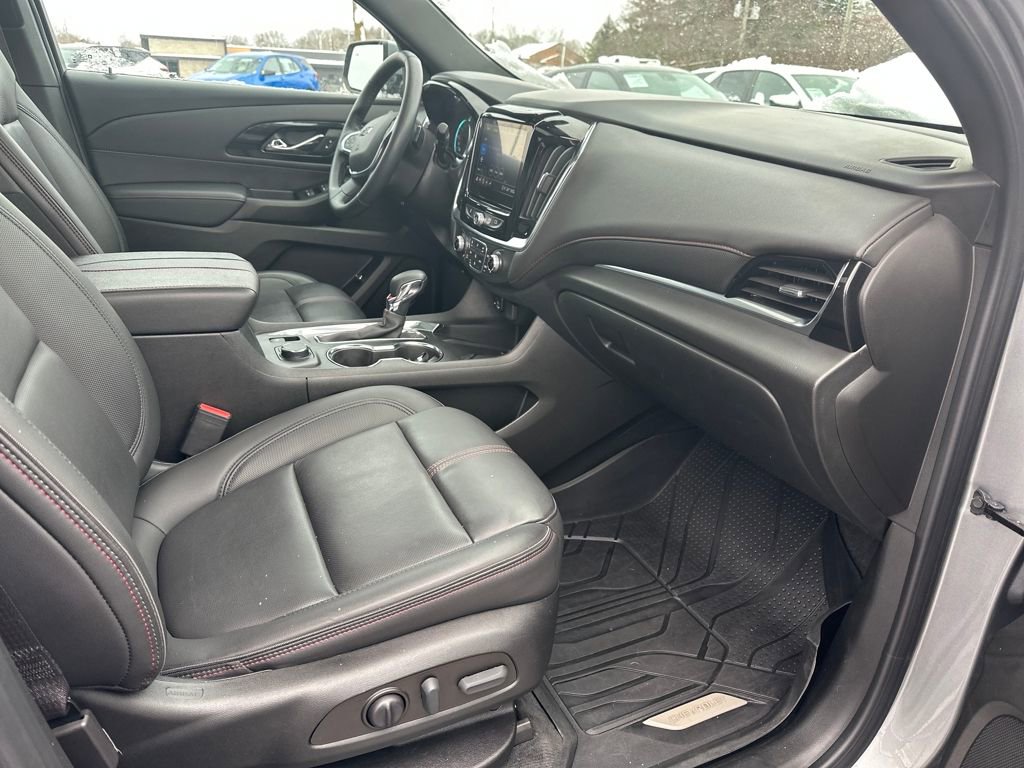 Certified 2023 Chevrolet Traverse RS w/ LPO, Floor Liner Package image 33