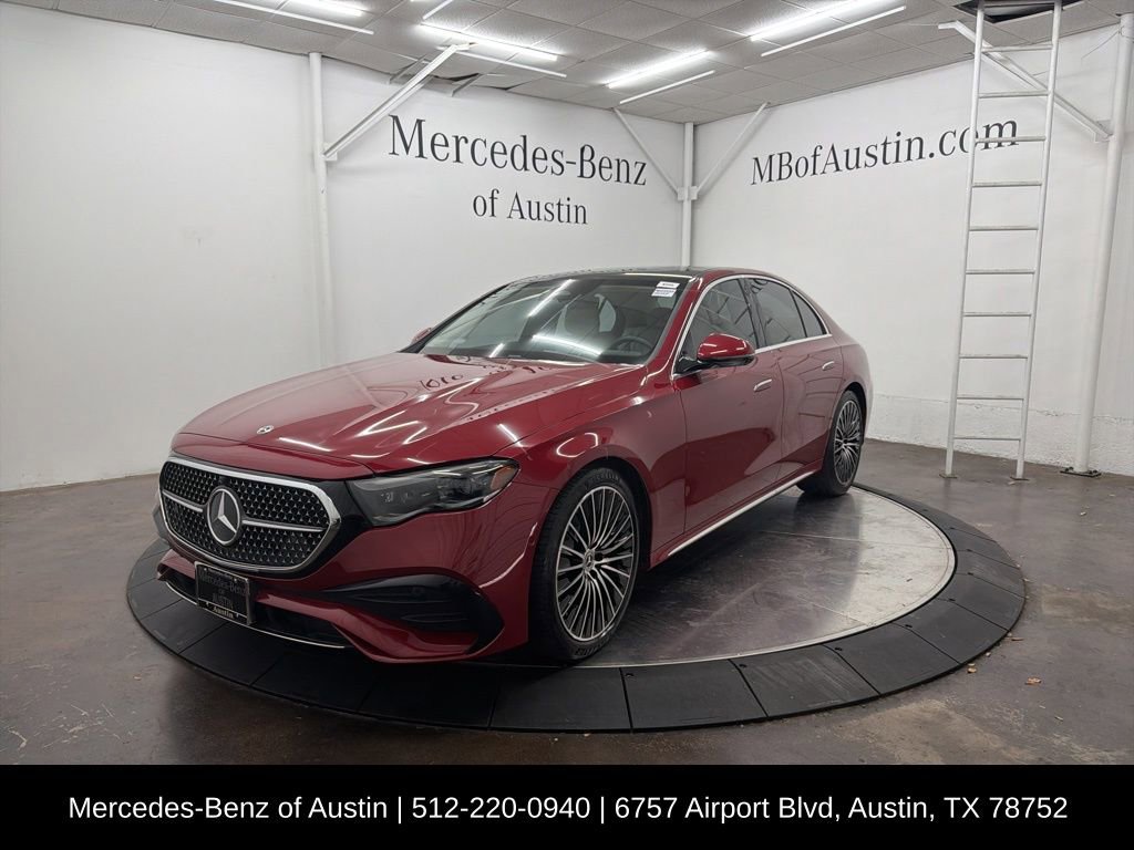 Used 2025 Mercedes-Benz E 450 4MATIC Sedan image 3