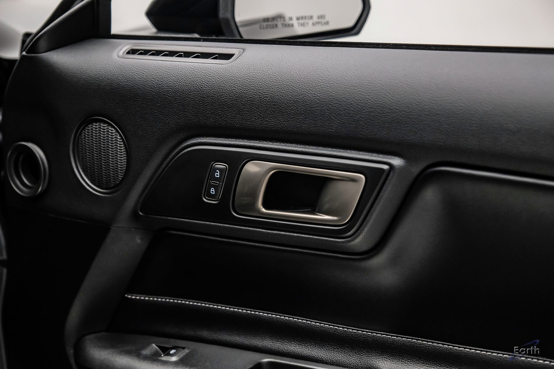 Used 2021 Ford Mustang Shelby GT500 w/ Carbon Fiber Track Pack image 90