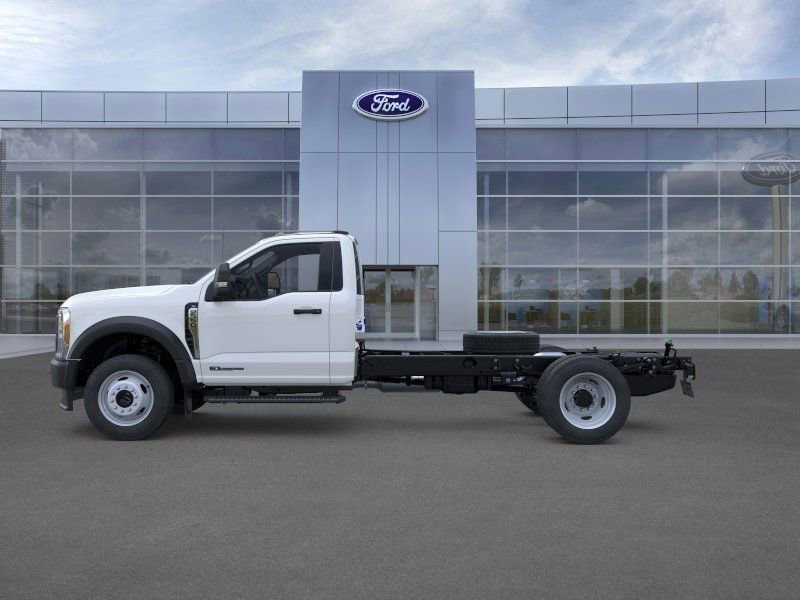New 2026 Ford F550 image 3