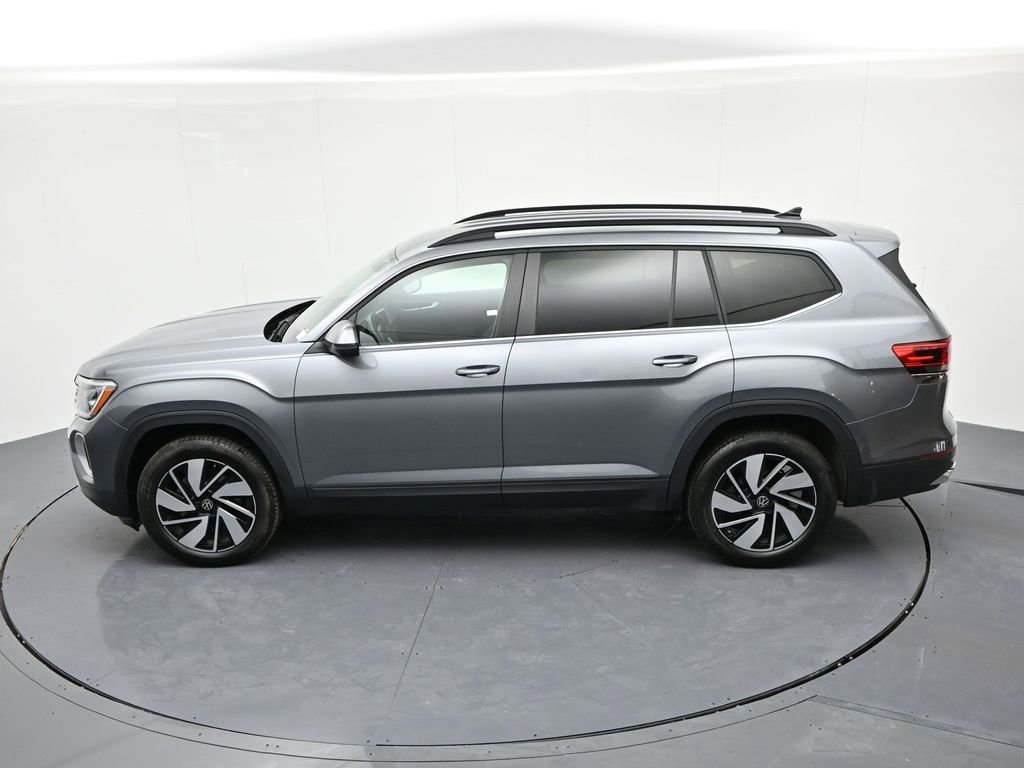 Used 2025 Volkswagen Atlas SE image 20
