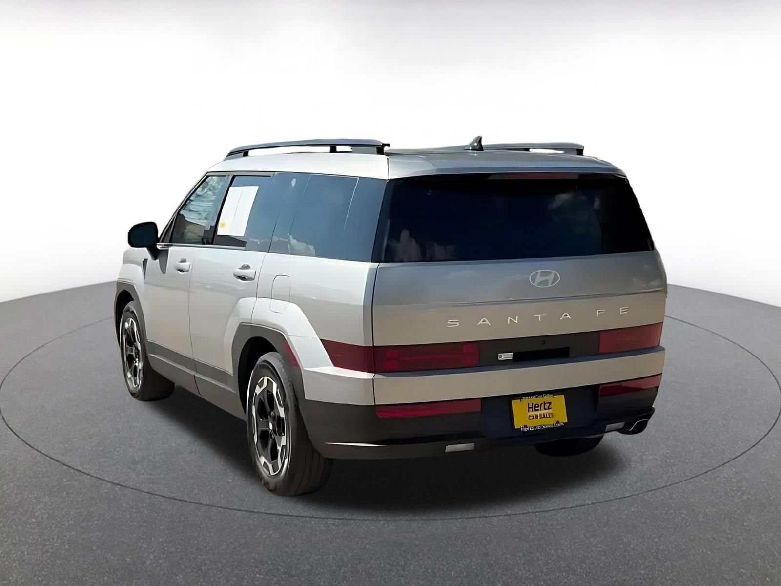 Used 2026 Hyundai Santa Fe SEL FWD image 10