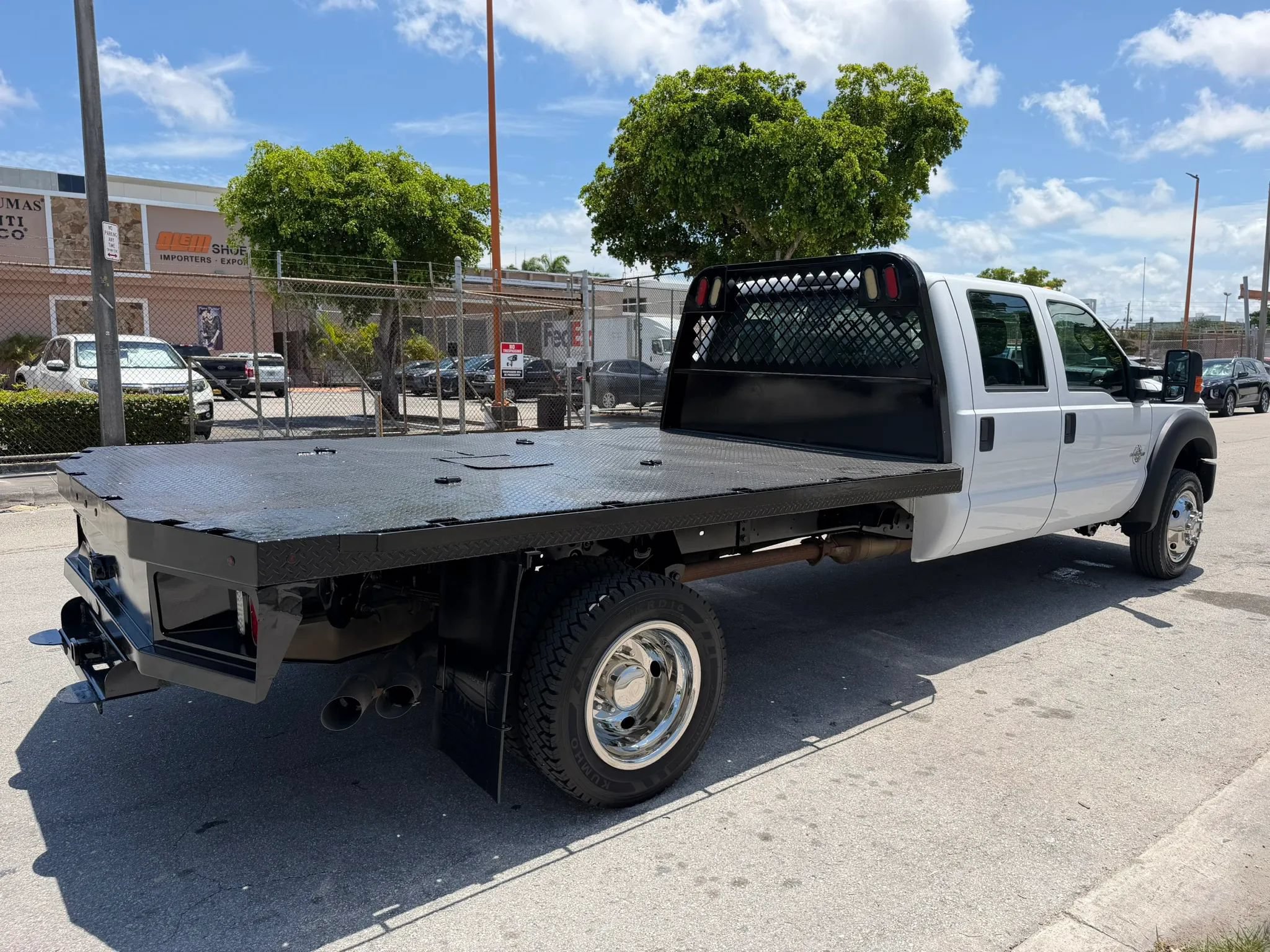Used 2016 Ford F550 2WD Crew Cab Super Duty w/ Power Equipment Group image 5