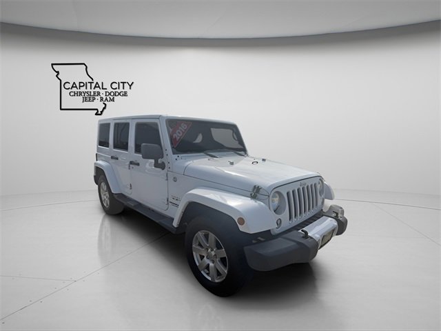 Used 2016 Jeep Wrangler Unlimited Sahara w/ Connectivity Group image 7