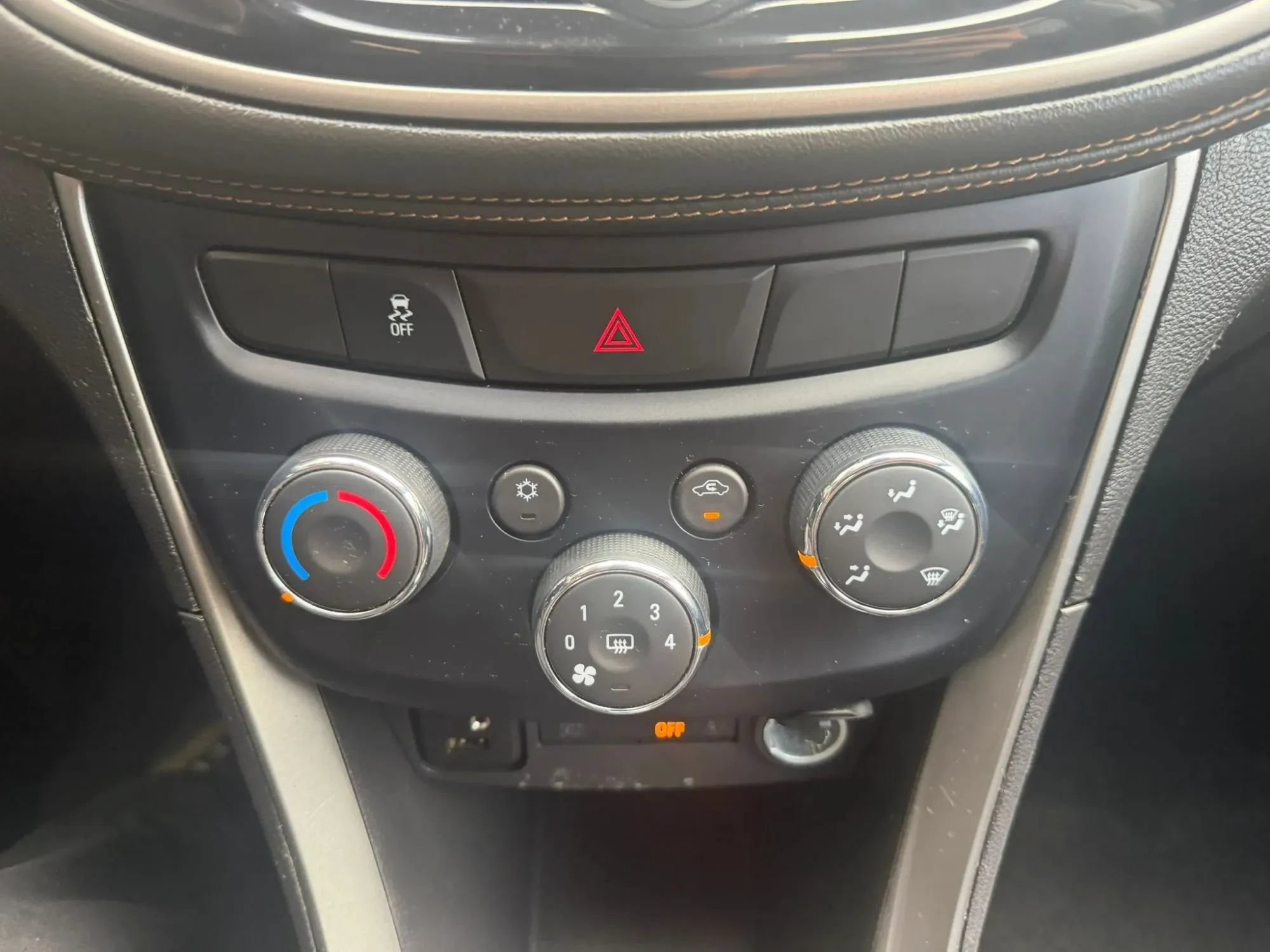 Used 2020 Chevrolet Trax LS w/ Tint and Cruise Package FWD image 20