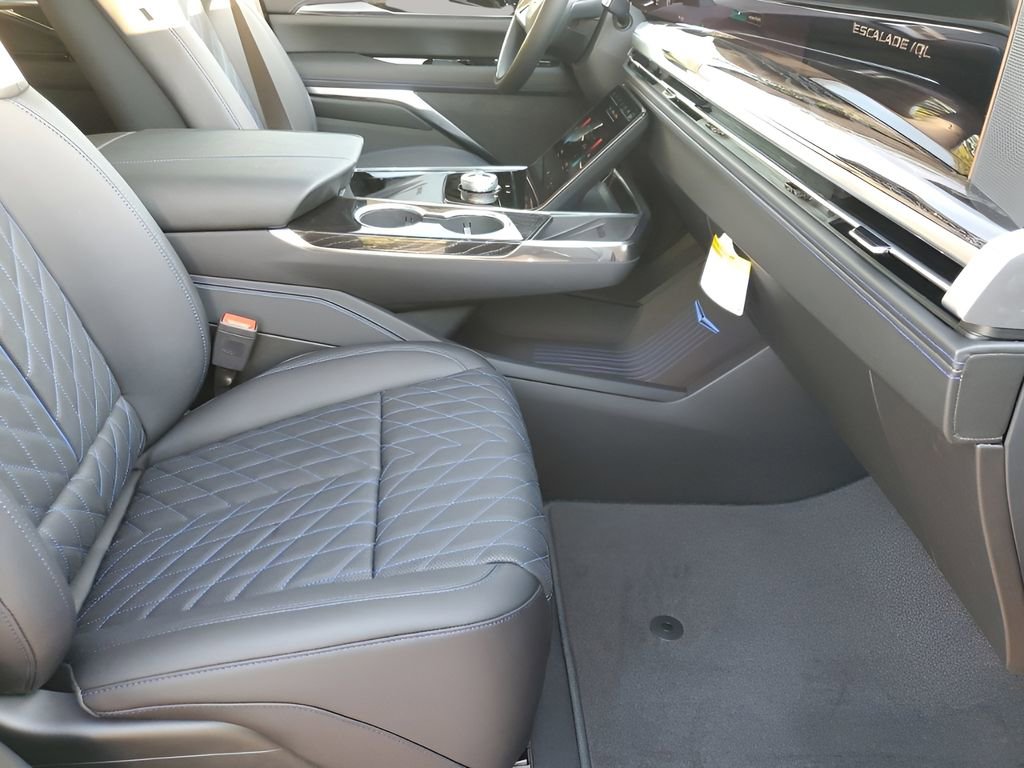 New 2026 Cadillac Escalade IQL Luxury AWD/4WD image 17