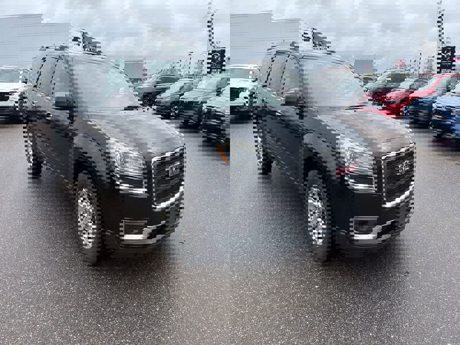 Used 2016 GMC Acadia SLE image 3