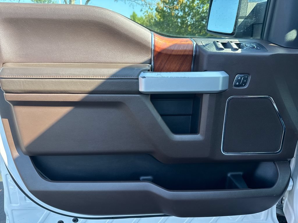 Used 2019 Ford F150 King Ranch w/ Equipment Group 601A Luxury AWD/4WD image 44
