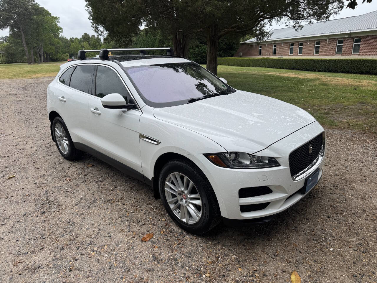 Used 2017 Jaguar F-PACE Prestige AWD/4WD image 4