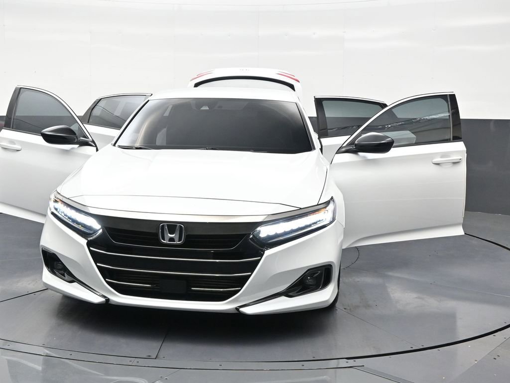Used 2022 Honda Accord Sport image 30