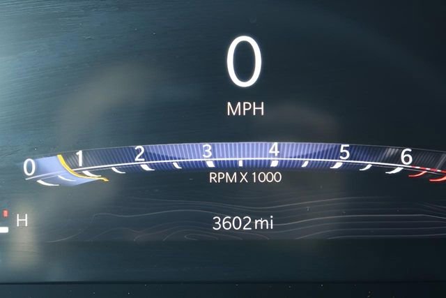 Used 2025 Jeep Grand Cherokee Laredo X image 27