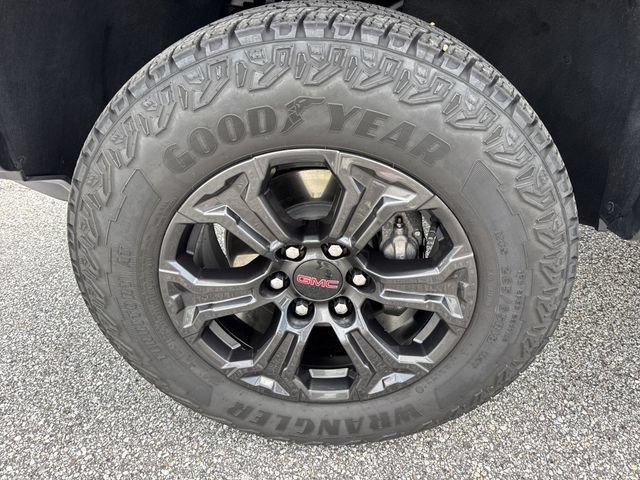 Used 2024 GMC Canyon Elevation w/ Convenience Package AWD/4WD image 43