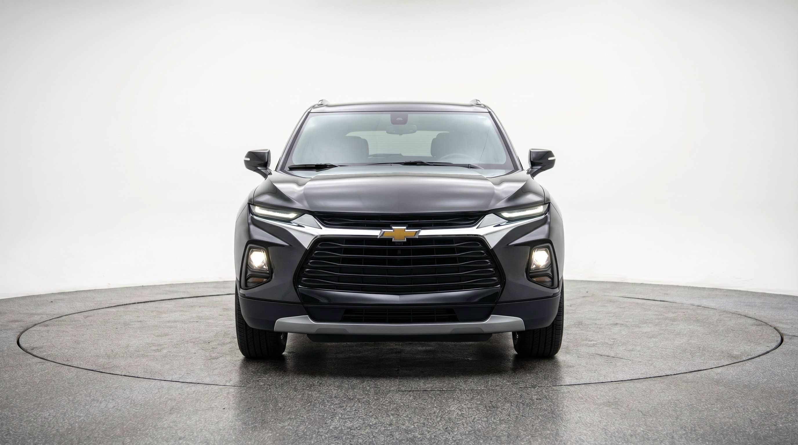 Used 2025 Chevrolet Blazer LT image 2