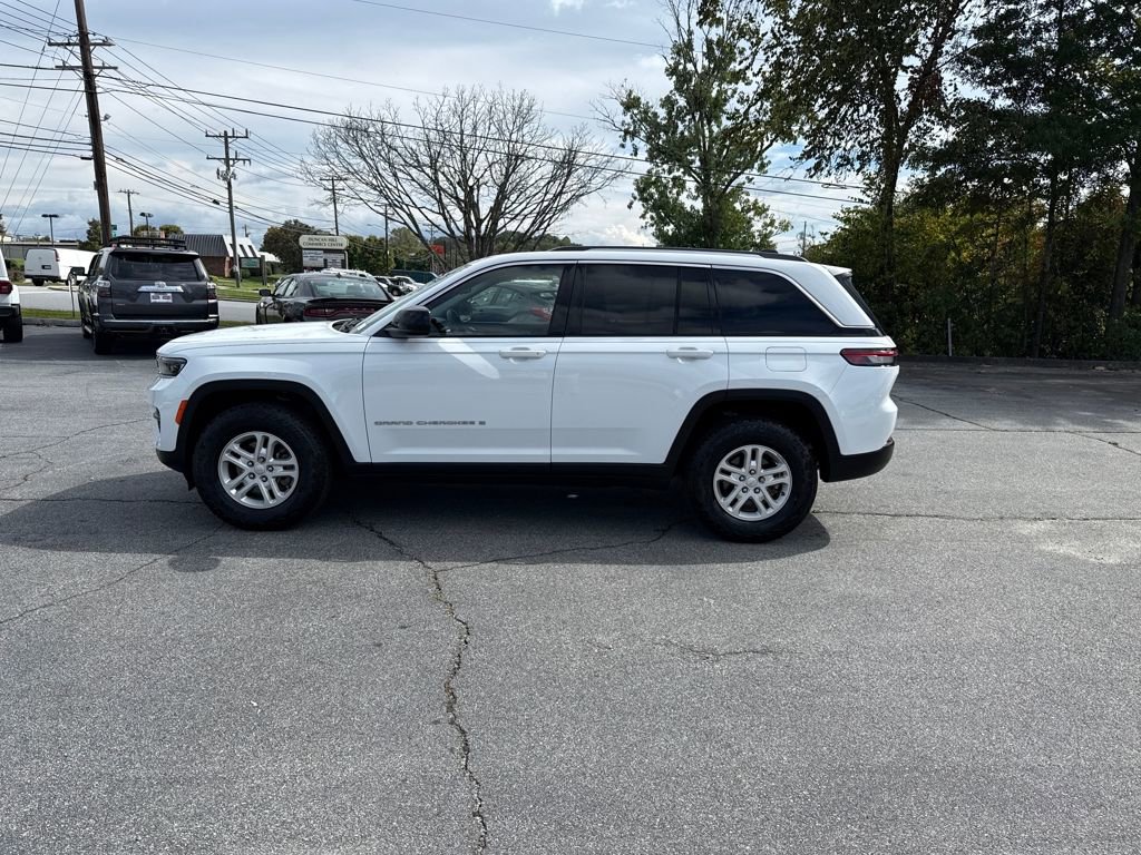 Used 2022 Jeep Grand Cherokee Laredo w/ Luxury Tech Group I image 6