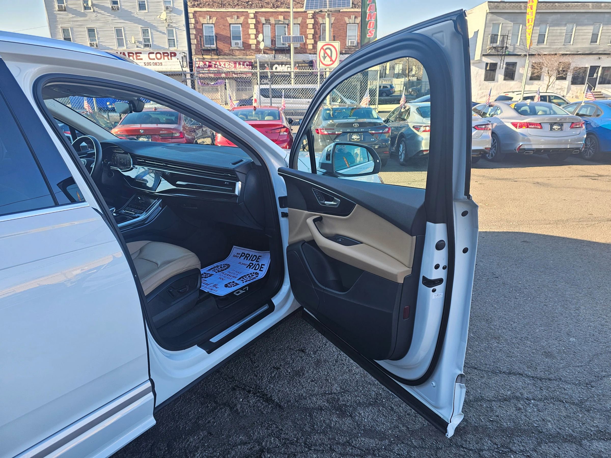 Used 2020 Audi Q7 3.0T Premium image 11