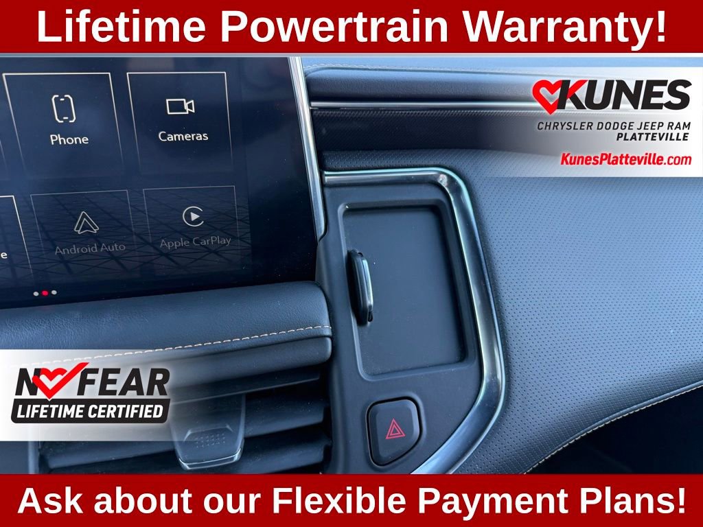 Used 2024 GMC Yukon XL AT4 w/ AT4 Premium Package image 17