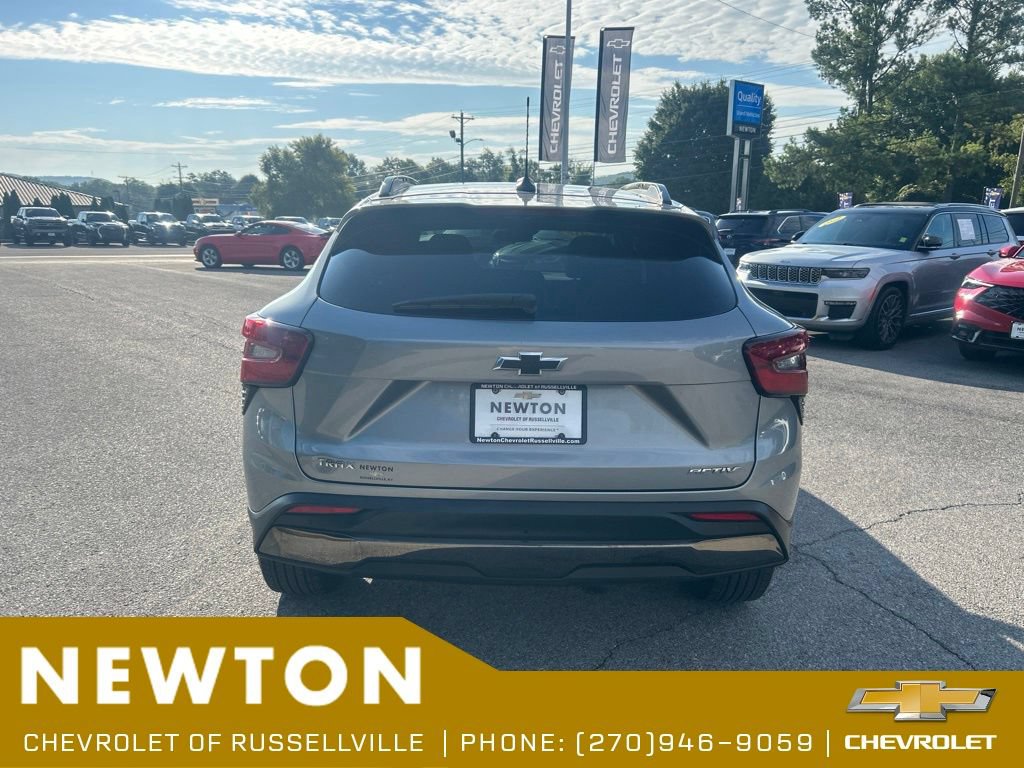 Used 2024 Chevrolet Trax ACTIV w/ Driver Confidence Package FWD image 37