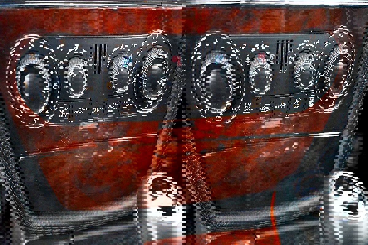 Used 2012 Mercedes-Benz G 550 SUV image 32