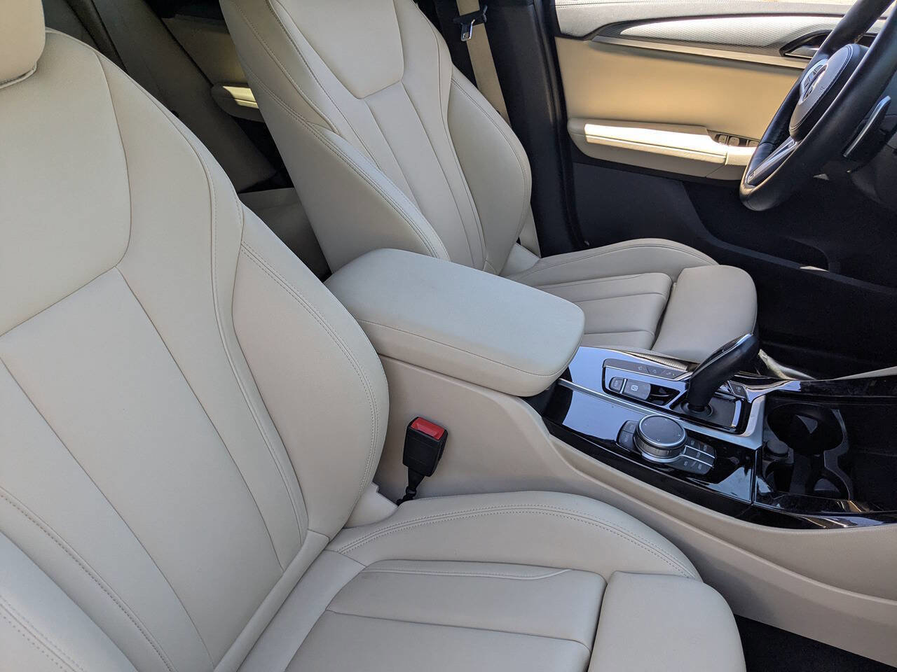 Used 2021 BMW X3 M40i w/ Premium Package image 12