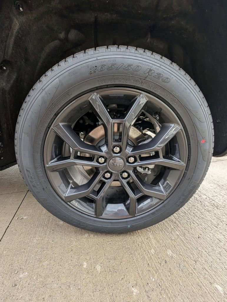 New 2025 Jeep Grand Cherokee Limited image 42