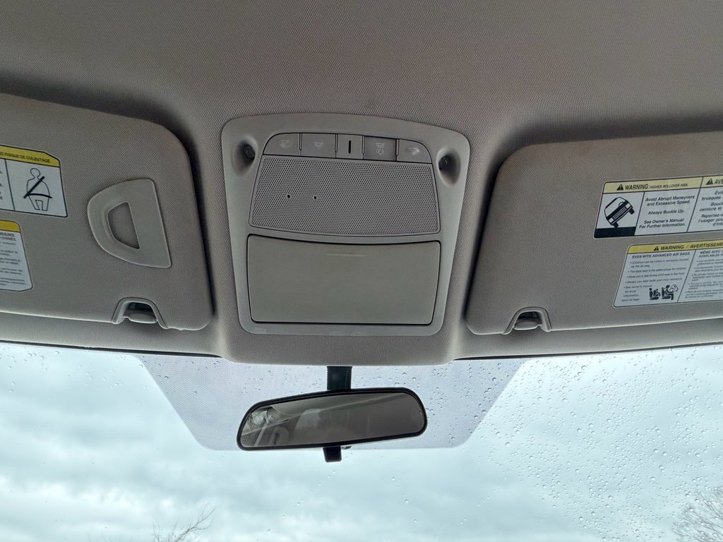 Used 2018 Nissan Rogue SV w/ Premium Package image 34