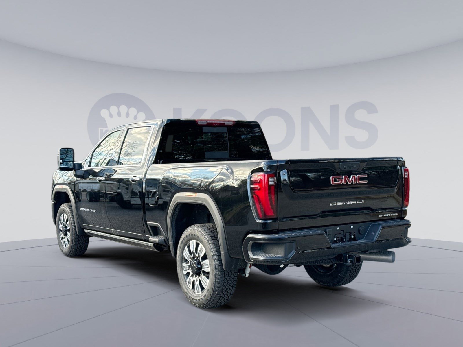 New 2026 GMC Sierra 3500 Denali w/ Denali Reserve Package image 4