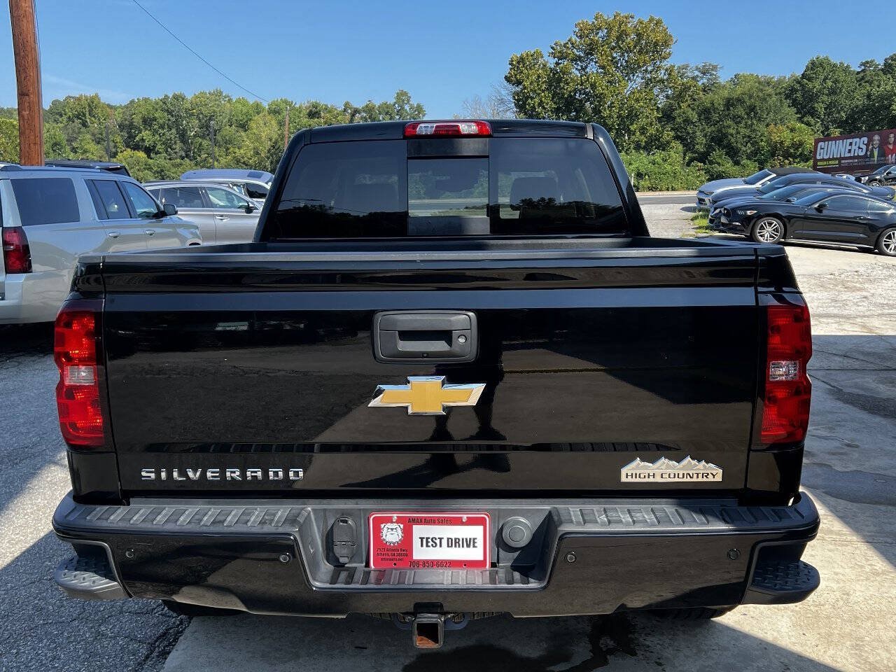 Used 2015 Chevrolet Silverado 1500 High Country w/ High Country Premium Package AWD/4WD image 5