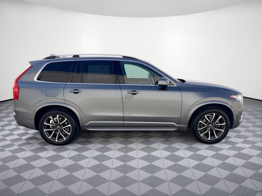 Used 2018 Volvo XC90 T6 Momentum w/ Convenience Package AWD/4WD image 8