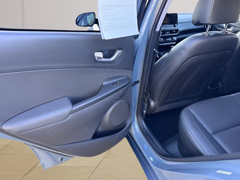 Used 2023 Hyundai Kona Limited image 34