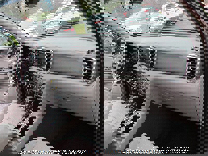 Used 2018 Kia Sportage LX w/ LX Technology Package image 20