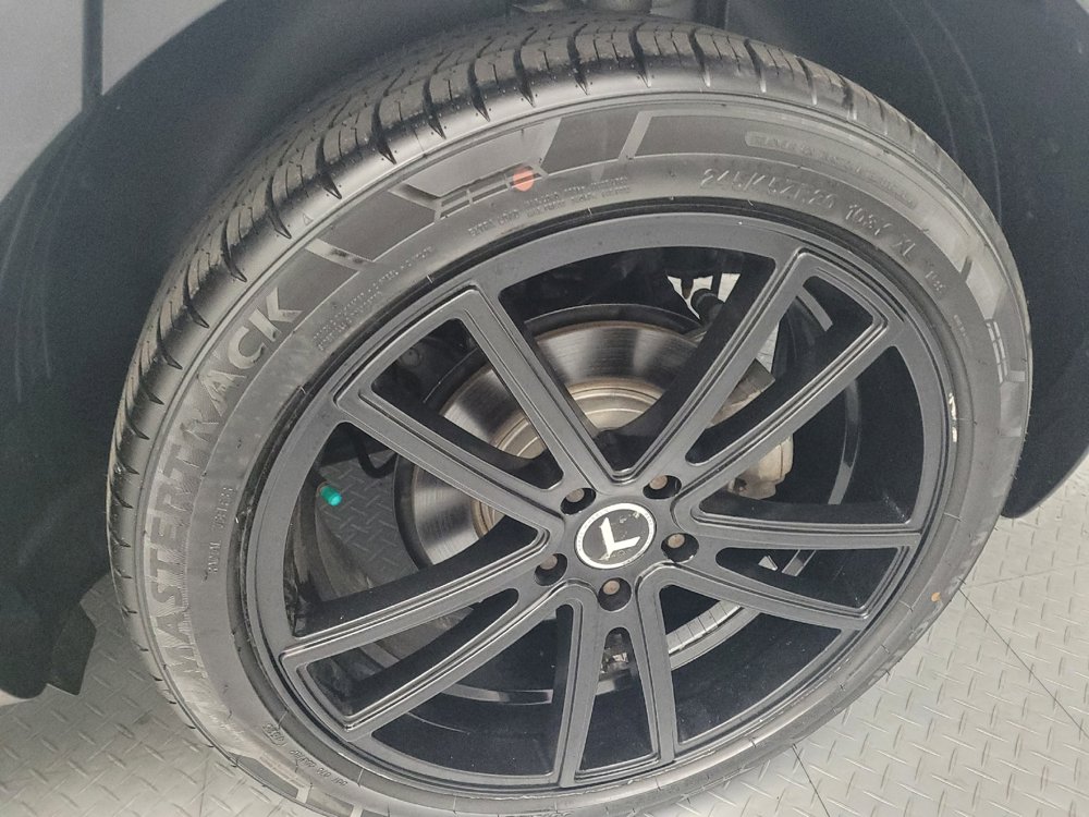 Used 2020 Kia Telluride EX w/ EX Premium Package FWD image 31