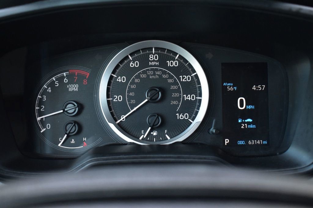 Used 2022 Toyota Corolla LE image 23