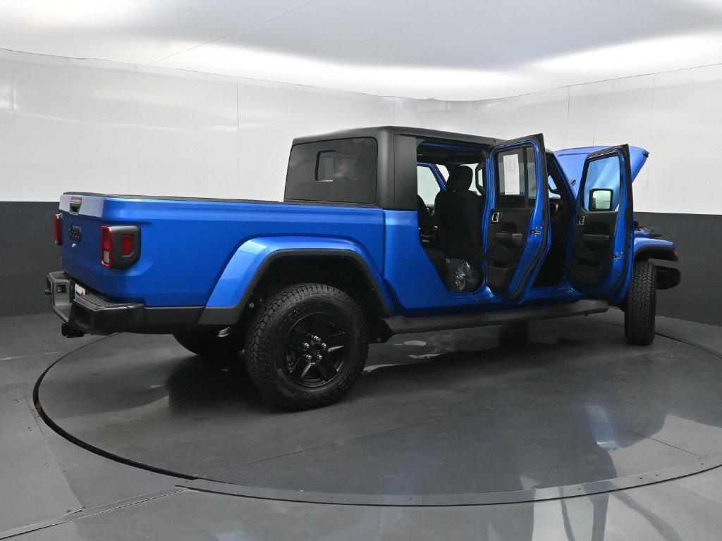 Used 2023 Jeep Gladiator Sport AWD/4WD image 38