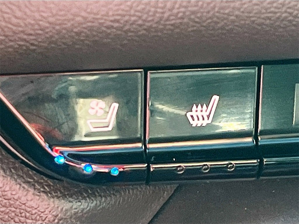 Used 2023 Chevrolet Blazer RS w/ Driver Confidence II Package image 21