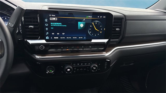 Used 2024 Chevrolet Silverado 1500 LT image 10