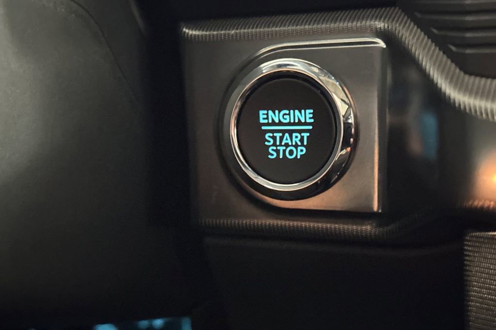 Used 2025 Ford F150 Platinum w/ Equipment Group 702A High image 28