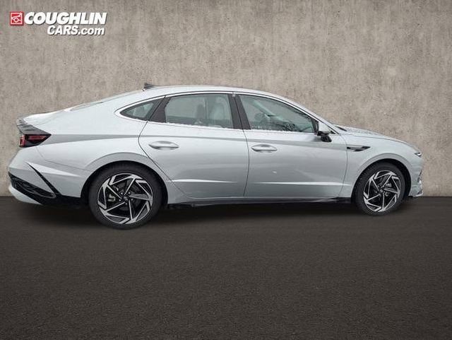 Certified 2024 Hyundai Sonata SEL w/ Convenience Package image 8