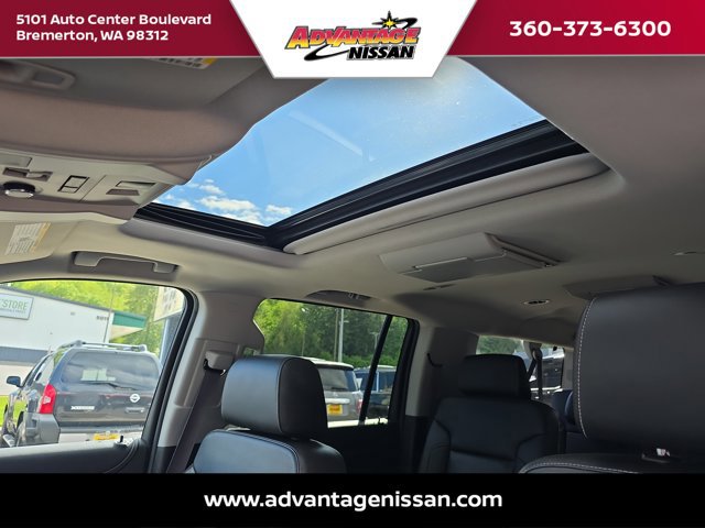 Used 2017 Chevrolet Suburban Premier AWD/4WD image 31