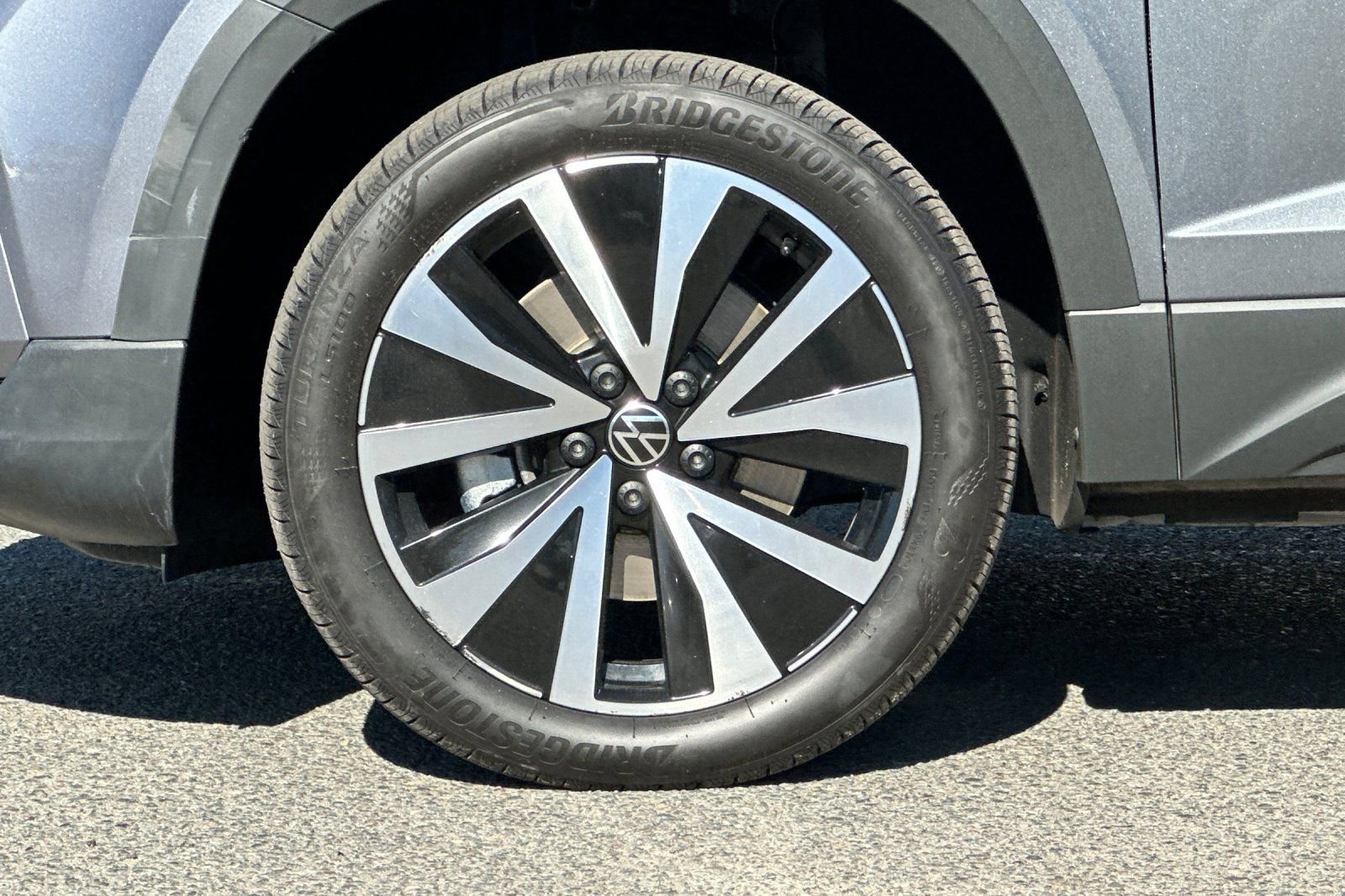 Used 2022 Volkswagen Taos SE image 25