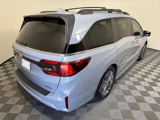 Used 2025 Honda Odyssey Touring image 6
