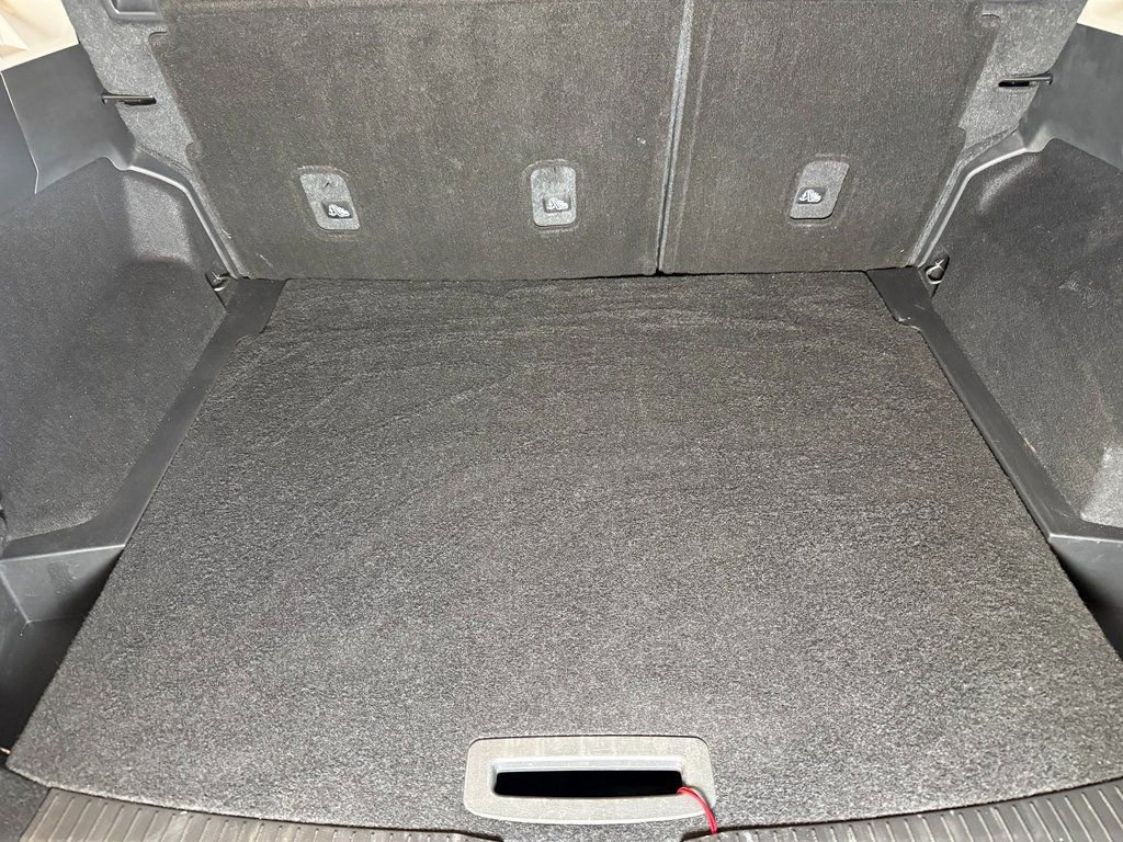 Used 2021 Nissan Rogue SV image 21