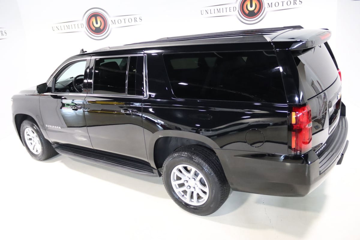 Used 2020 Chevrolet Suburban LT AWD/4WD image 10
