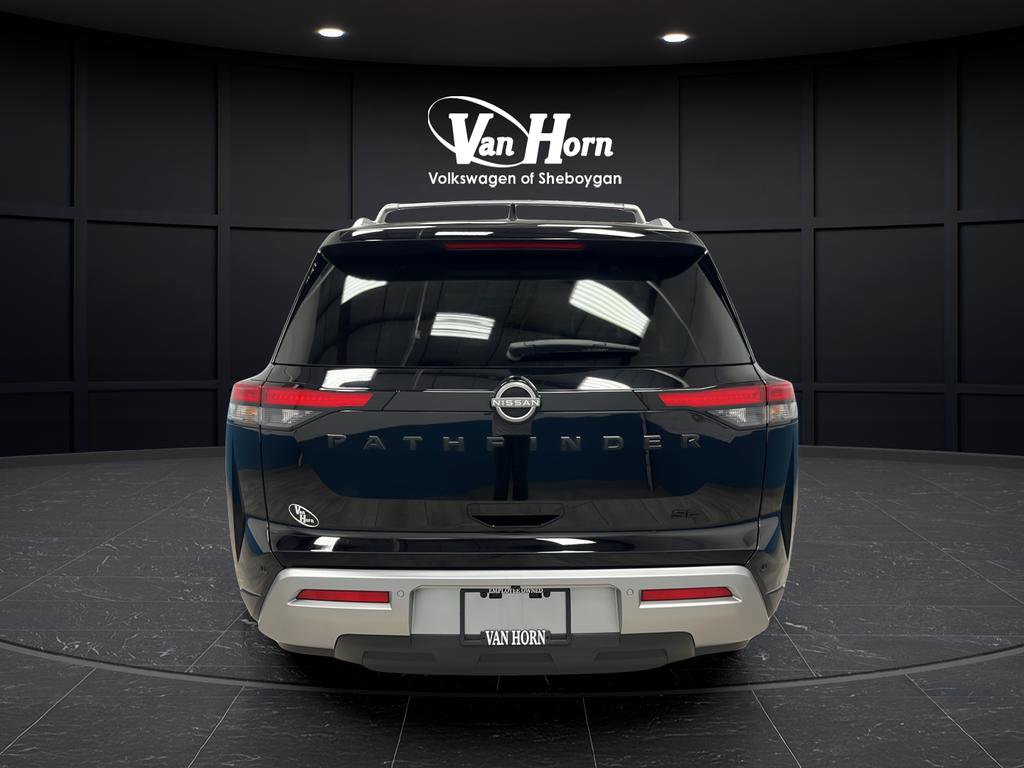 Used 2025 Nissan Pathfinder SL w/ Black Appearance Package FWD image 6